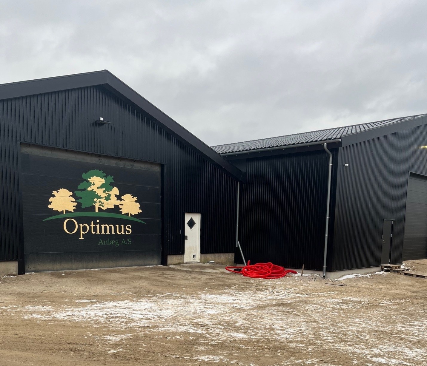 Billede af færdig hal